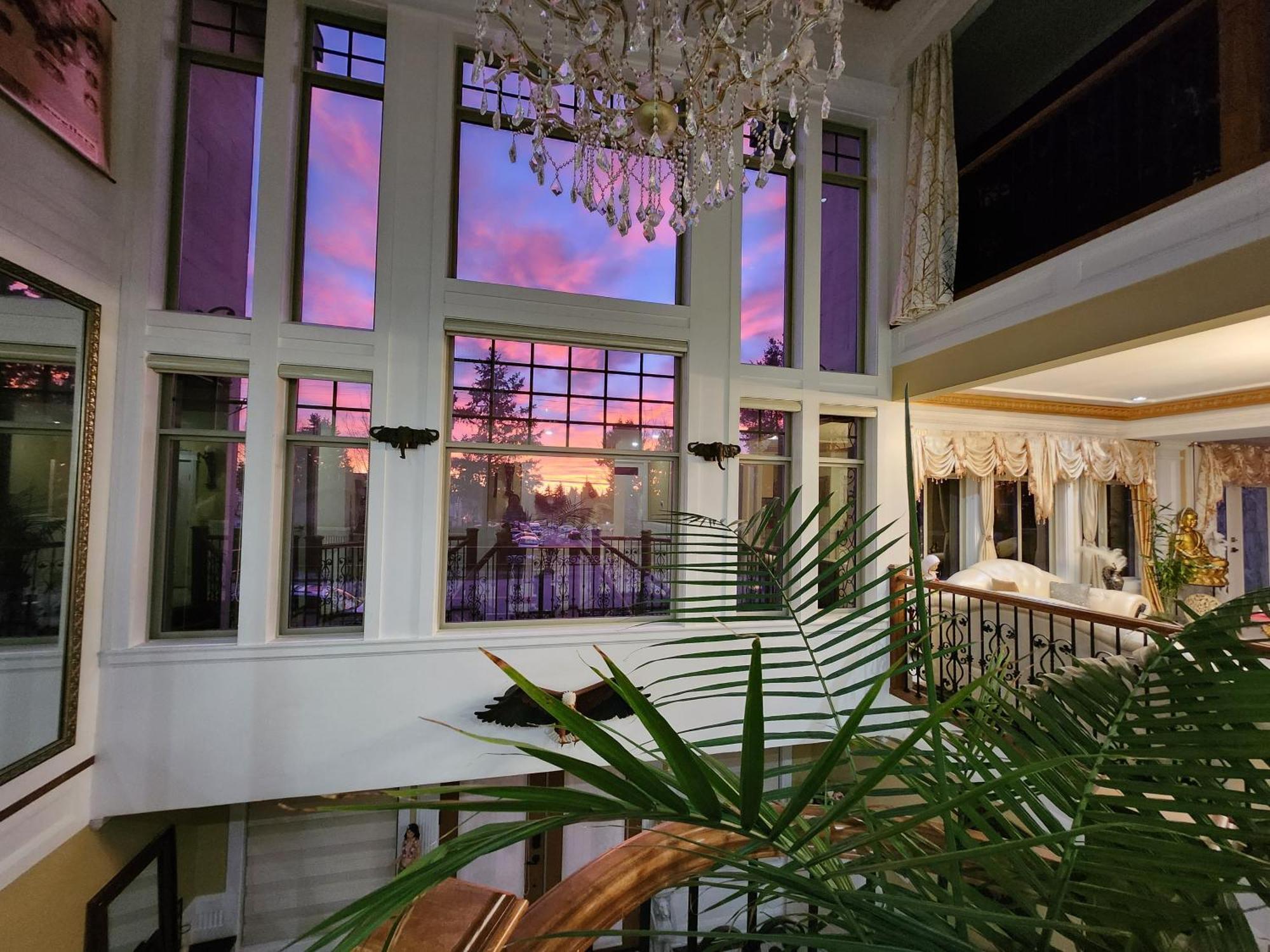 Empress Palace Hotel Surrey Exterior photo